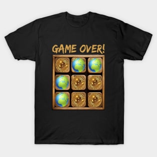 Financial Showdown: Bitcoin Triumphs in the Ultimate Game of Tic-Tac-Toe T-Shirt